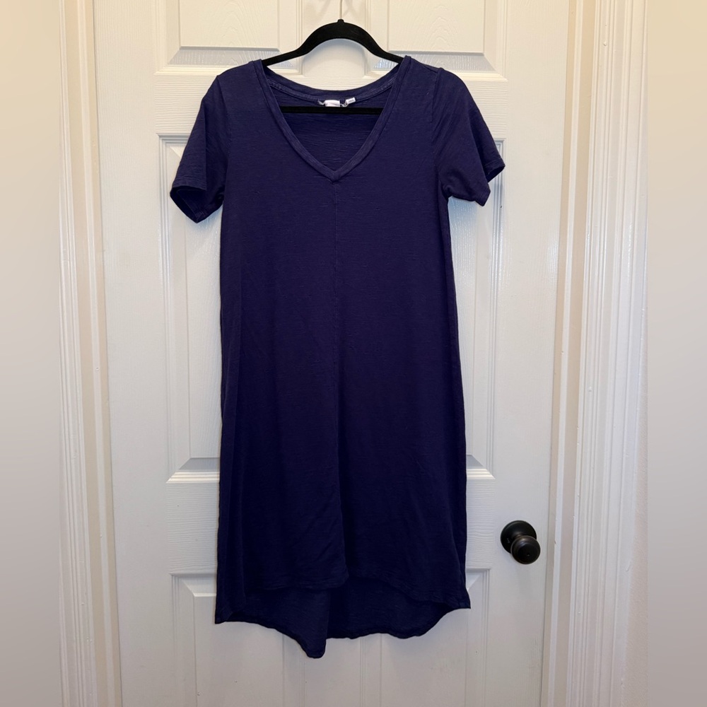Gap V-Neck T-shirt Dress, hi-low bottom hem
